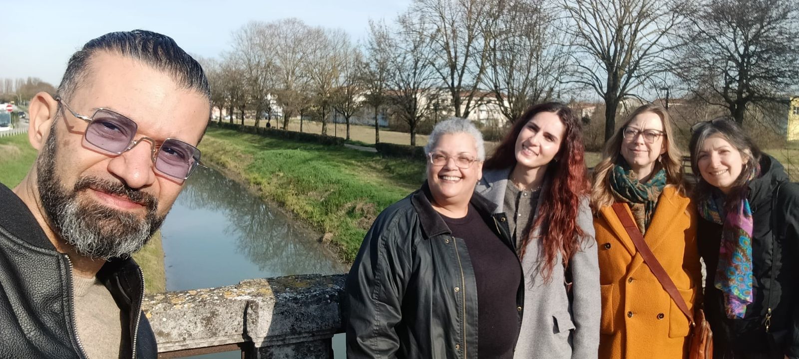 Persone oltre i confini